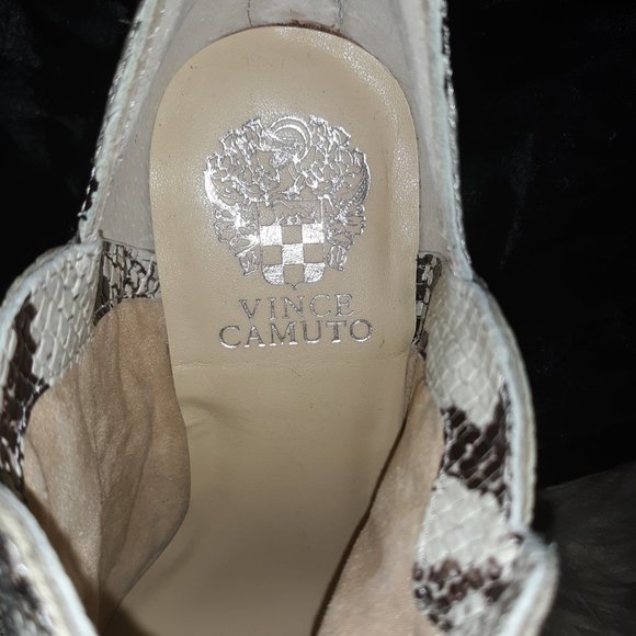 ((Listing#161))((NEW)) Vince Camuto - Picture 6 of 9